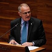 El PP ofrece a Barbón acuerdos puntuales pero le pide que se aleje de IU y Podemos, y gobierne en solitario