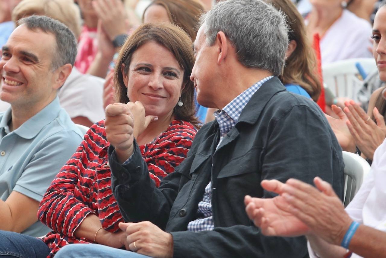 Zapatero, en un mitin del PSOE en Gijón