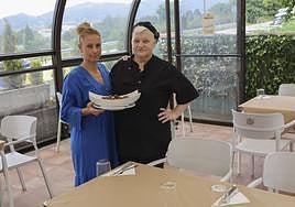 Carmen Fernández y su hija, María Fernández.