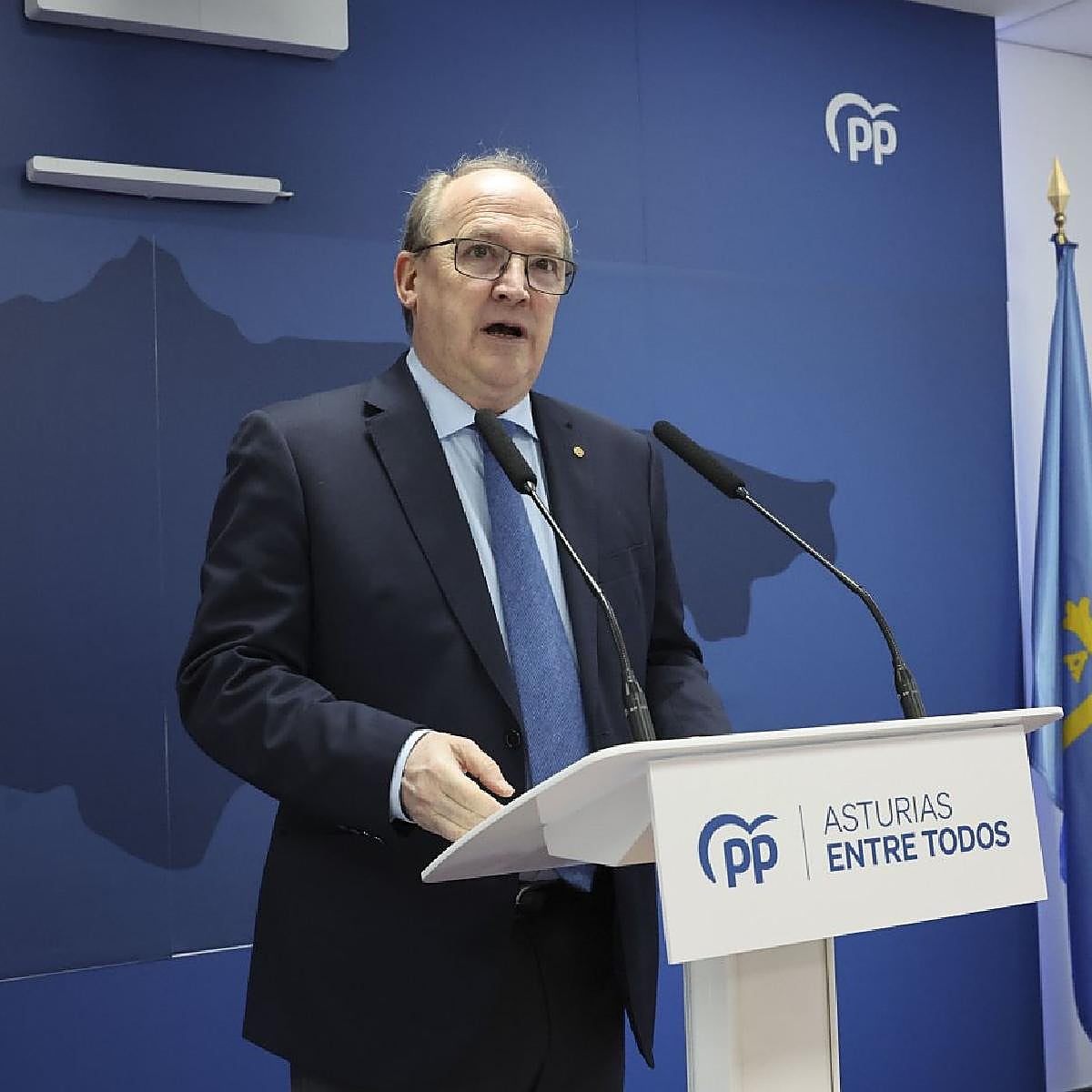 El PP cree que Barbón «empieza mal» y Tomé que «es débil innecesariamente»