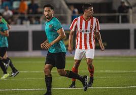 Pedro Díaz, durante una acción del encuentro de este domingo ante el Atlético La Paz, en México.