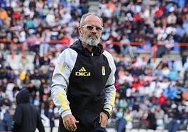 El técnico Álvaro Cervera, en un momento del encuentro ante el conjunto mexicano.