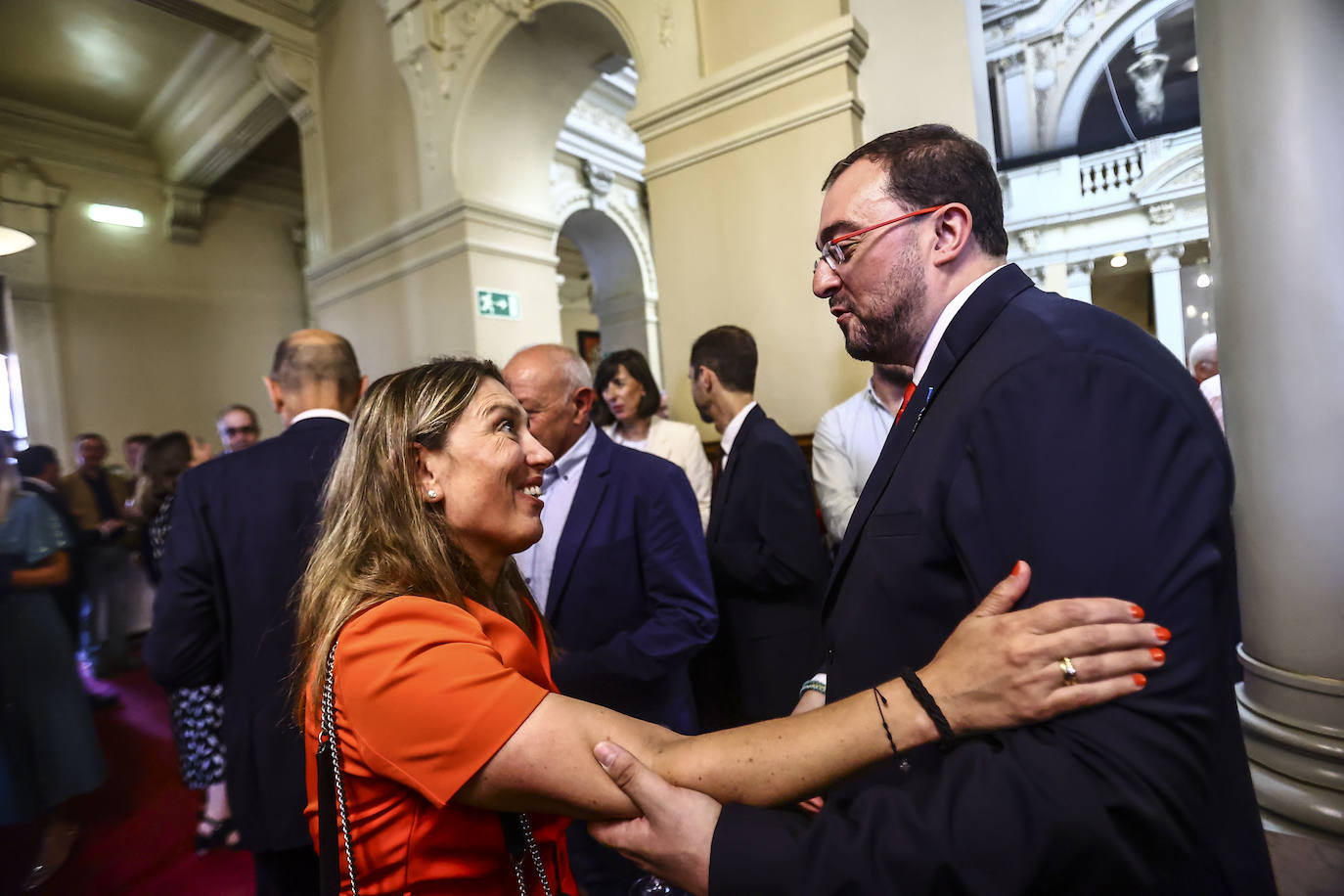 La toma de posesión de Barbón, en imágenes