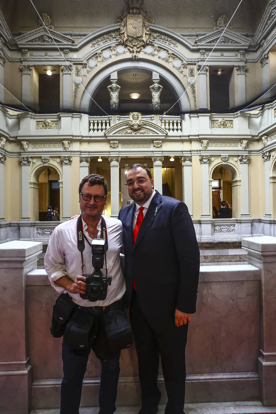 La toma de posesión de Barbón, en imágenes