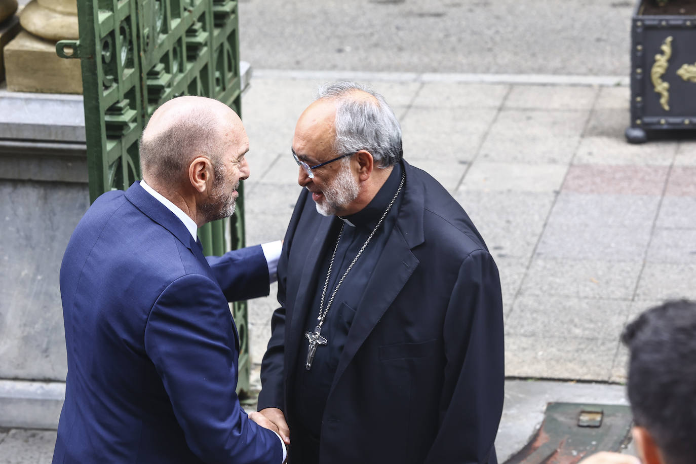 La toma de posesión de Barbón, en imágenes