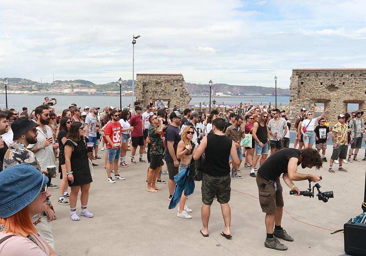 Ambiente en la sesión matinal en el Skate Park de Cimavila.