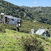 Grave accidente tras despeñarse un autobús con 49 personas que se dirigía a los Lagos de Covadonga