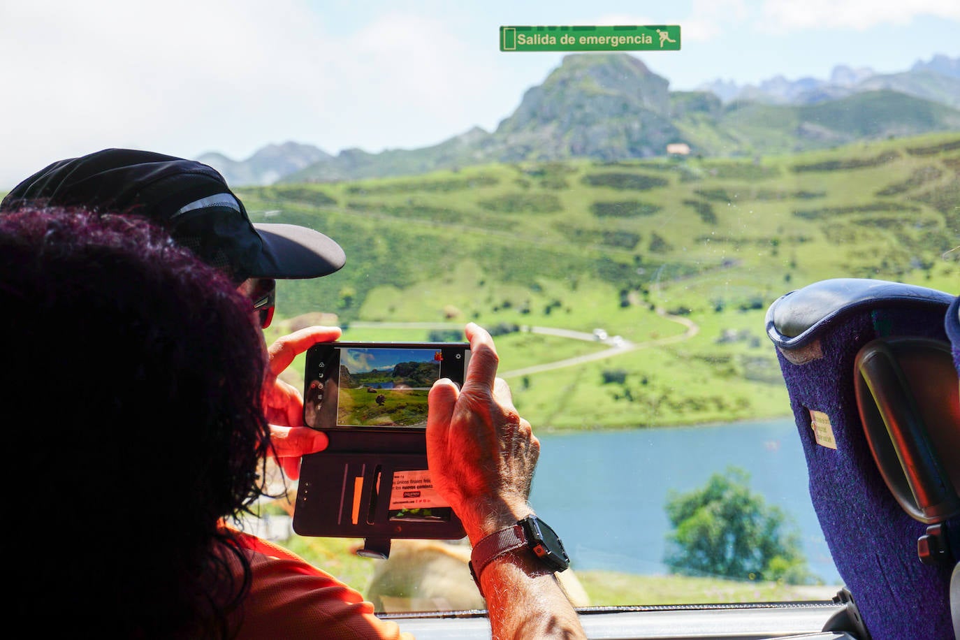 Los turistas vuelven a los Lagos de Covadonga