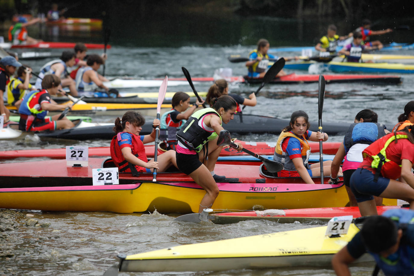 Entrar en el agua se hizo difícil por la aglomeración.