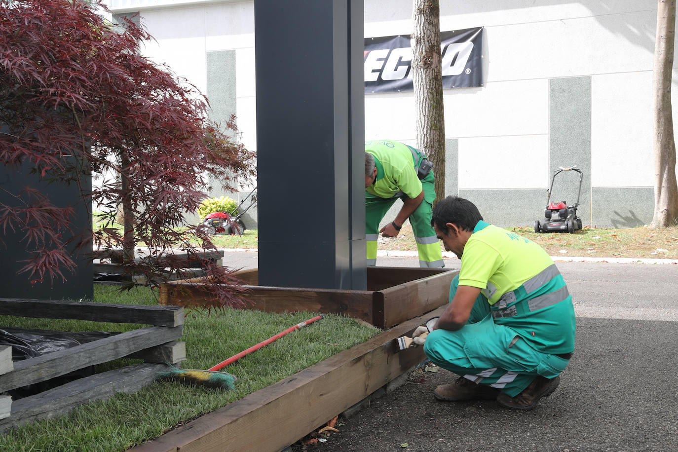 Últimos preparativos para iniciar la Feria de Muestras