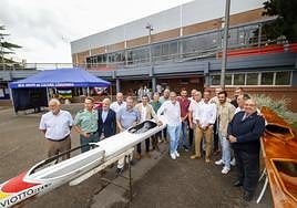 El K-4 que aspira al oro en París no faltó a la cita para acompañar al cuarteto que consiguó hace 47 años la plata olímpica en Montreal. En el Grupo se exhibieron las embarcaciones de ambos conjuntos durante la entrega de premios.