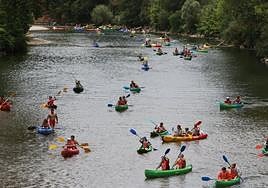 El Sella es estos días una romería sobre agua.