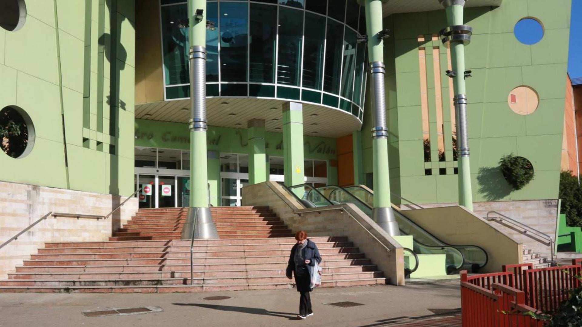 El alcalde de San Martín convoca una mesa de trabajo sobre el centro comercial