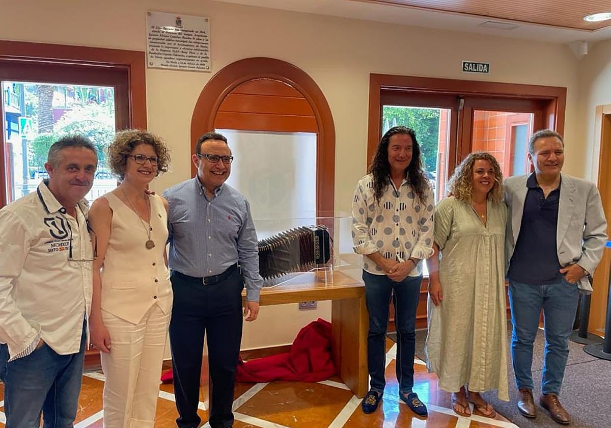 Justo García, Ana Fernández, los músicos Michel Camilo y Tomatito, Patricia Rodríguez y el consejero delegado de Ilas, Juan Rodríguez Coloma.