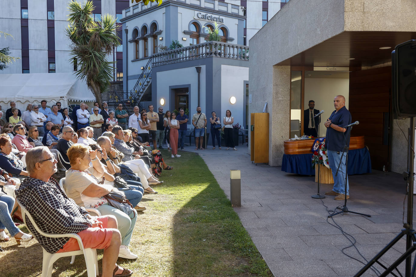Emotivo adiós a Julio Ramos