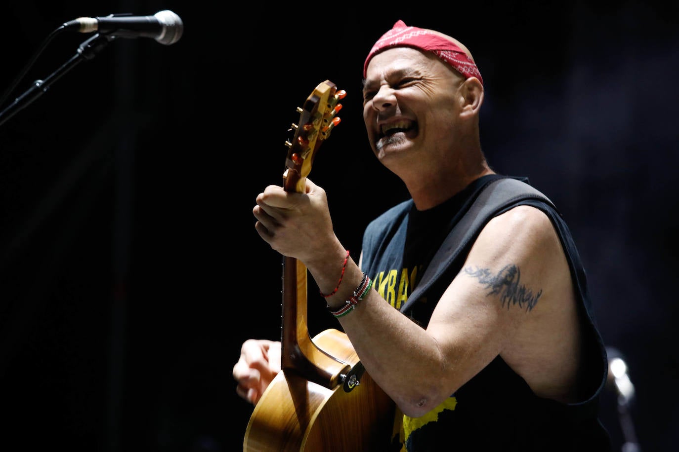 Celtas Cortos y Ginebras dan el pistoletazo musical a la Semanona