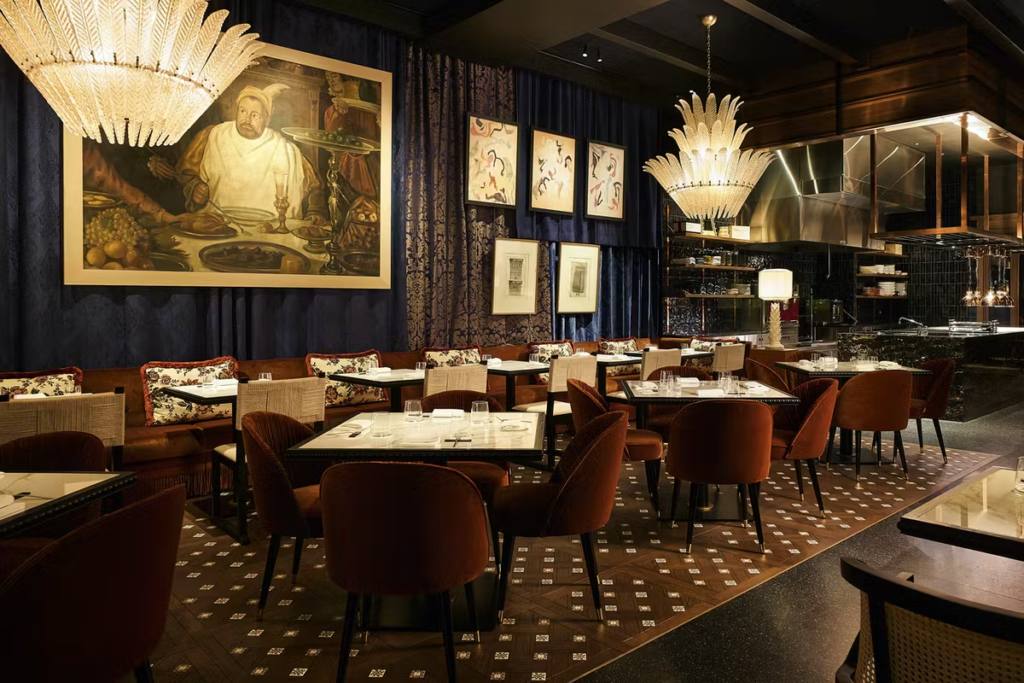 El comedor del nuevo restaurante de José Andrés en Nueva York.