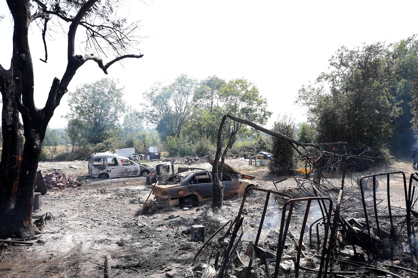 Así amaneció el poblado de Llanera tras el incendio