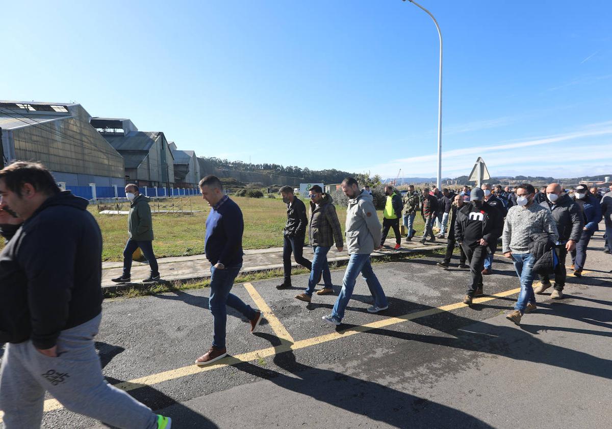 Alcoa inicia el pago de 30 millones de euros en indemnizaciones para sus antiguos trabajadores de la fábrica de Avilés