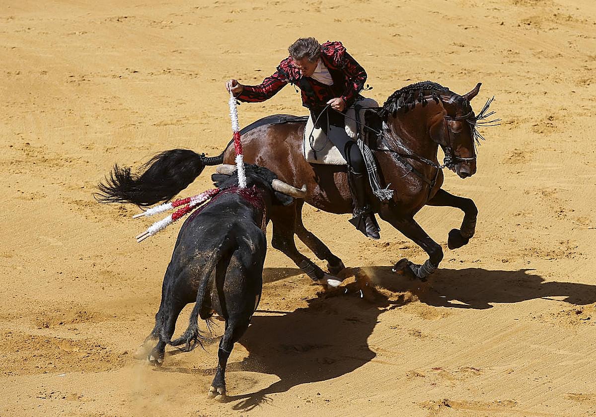 El rejoneador Pablo Hermoso de Mendoza será el encargado de reabrir El Bibio dos años después.