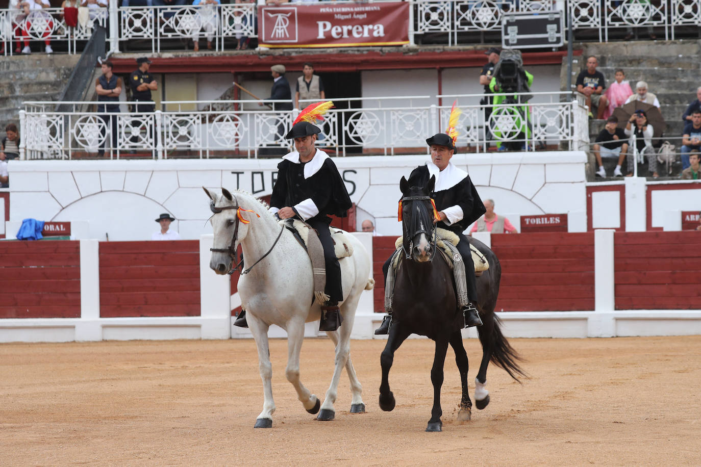 Así fue la primera corrida de la Feria Taurina de Gijón