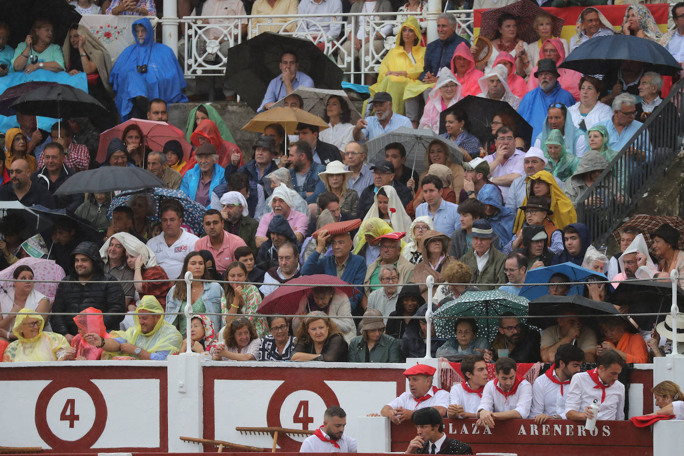 Así fue la primera corrida de la Feria Taurina de Gijón