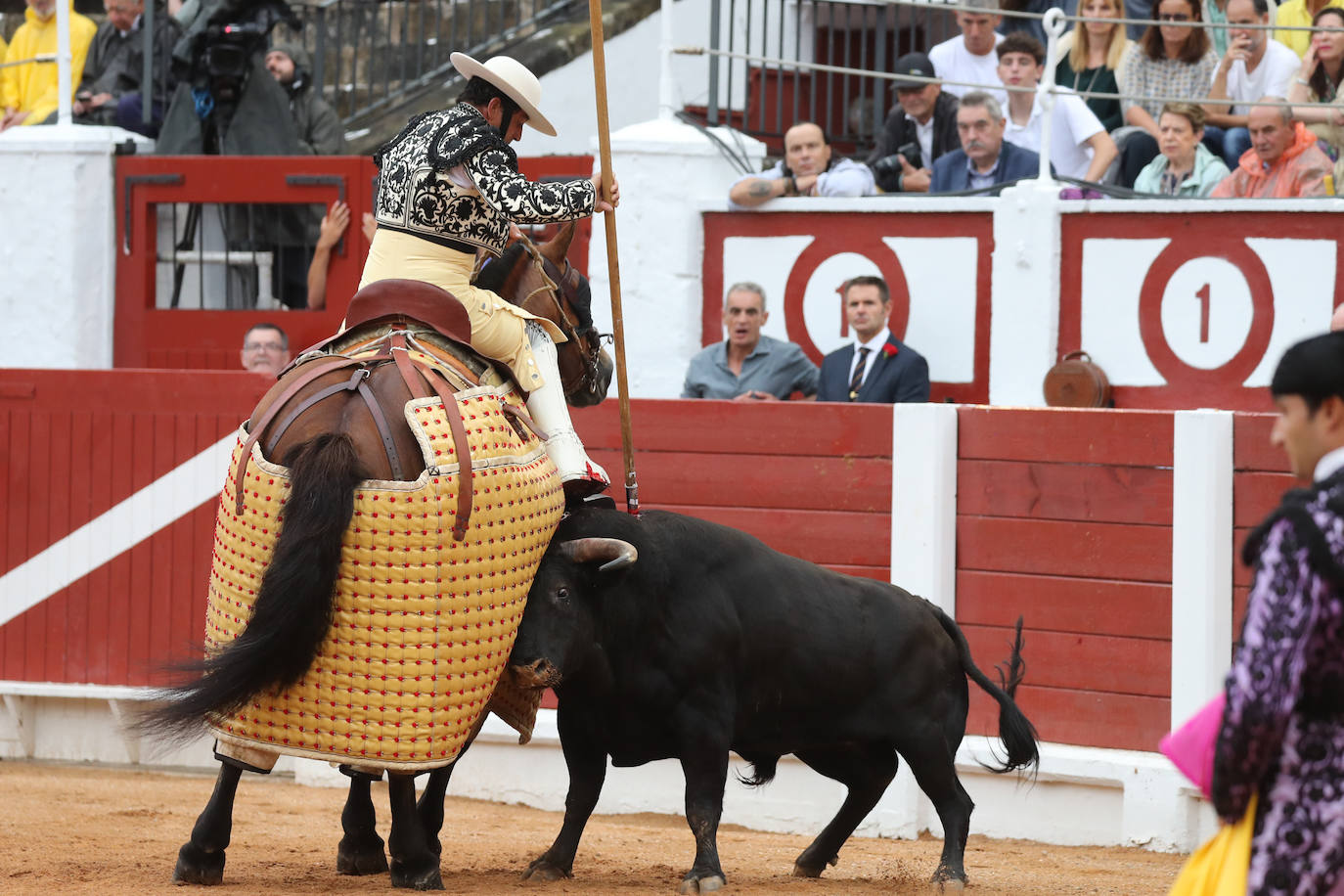 Así fue la primera corrida de la Feria Taurina de Gijón