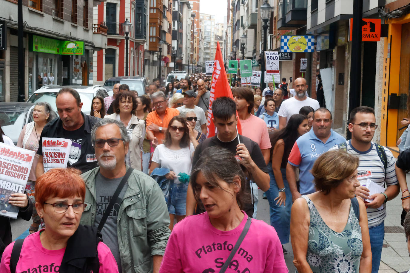 Así ha sido la protesta antitaurina por la Feria de Begoña