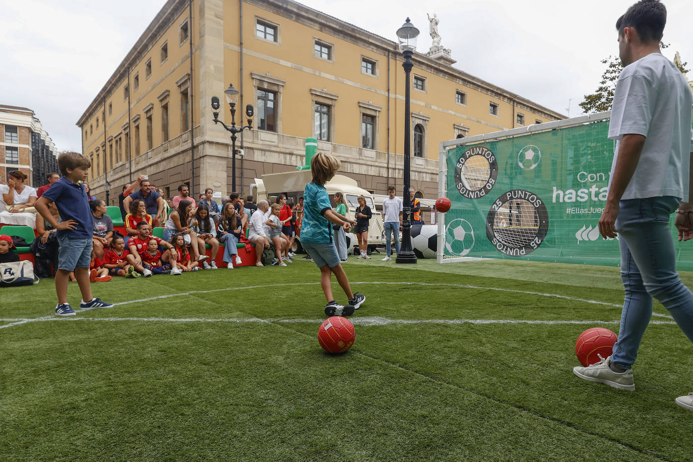 Gijón vibra con la Selección