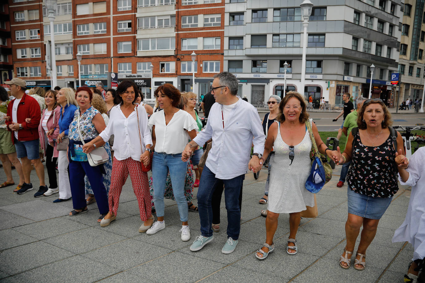 Danza Prima y Restallón para cerrar la Semana Grande