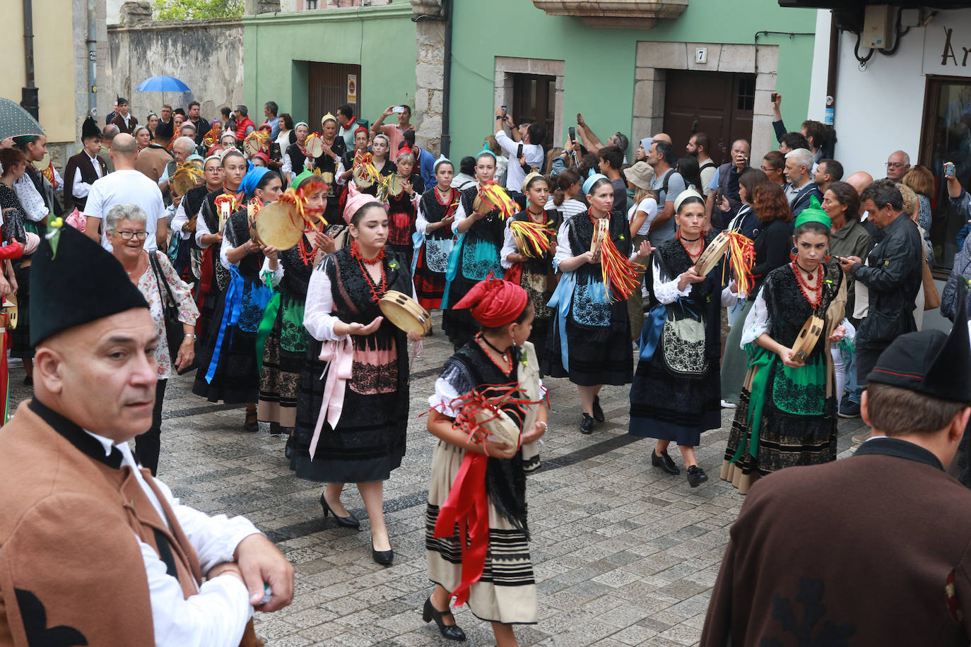 Emoción en Llanes por San Roque