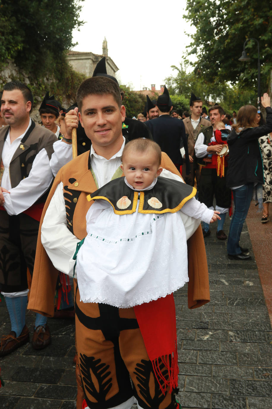 Emoción en Llanes por San Roque