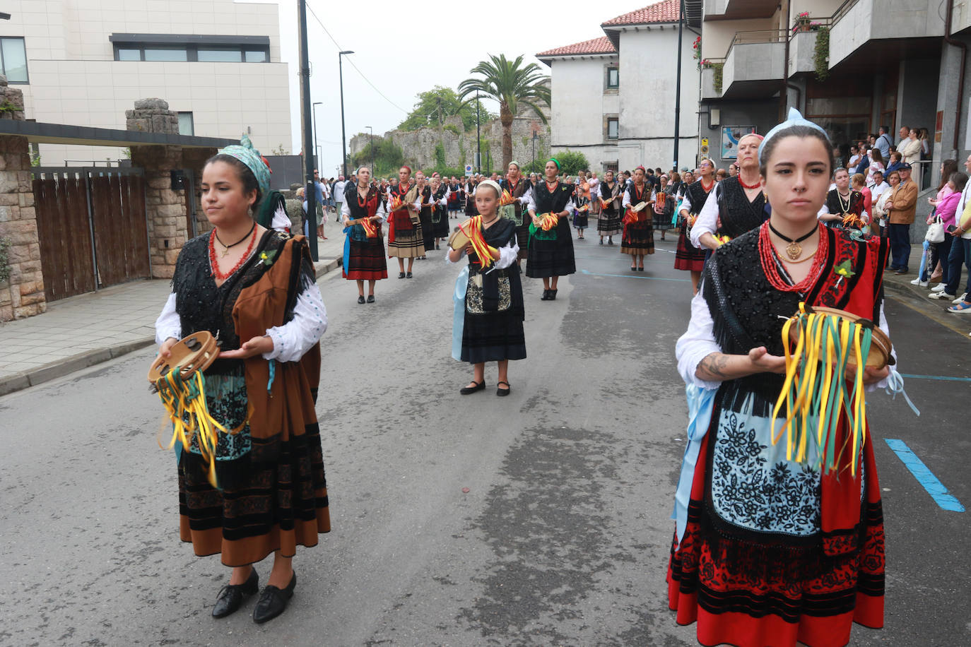 Emoción en Llanes por San Roque