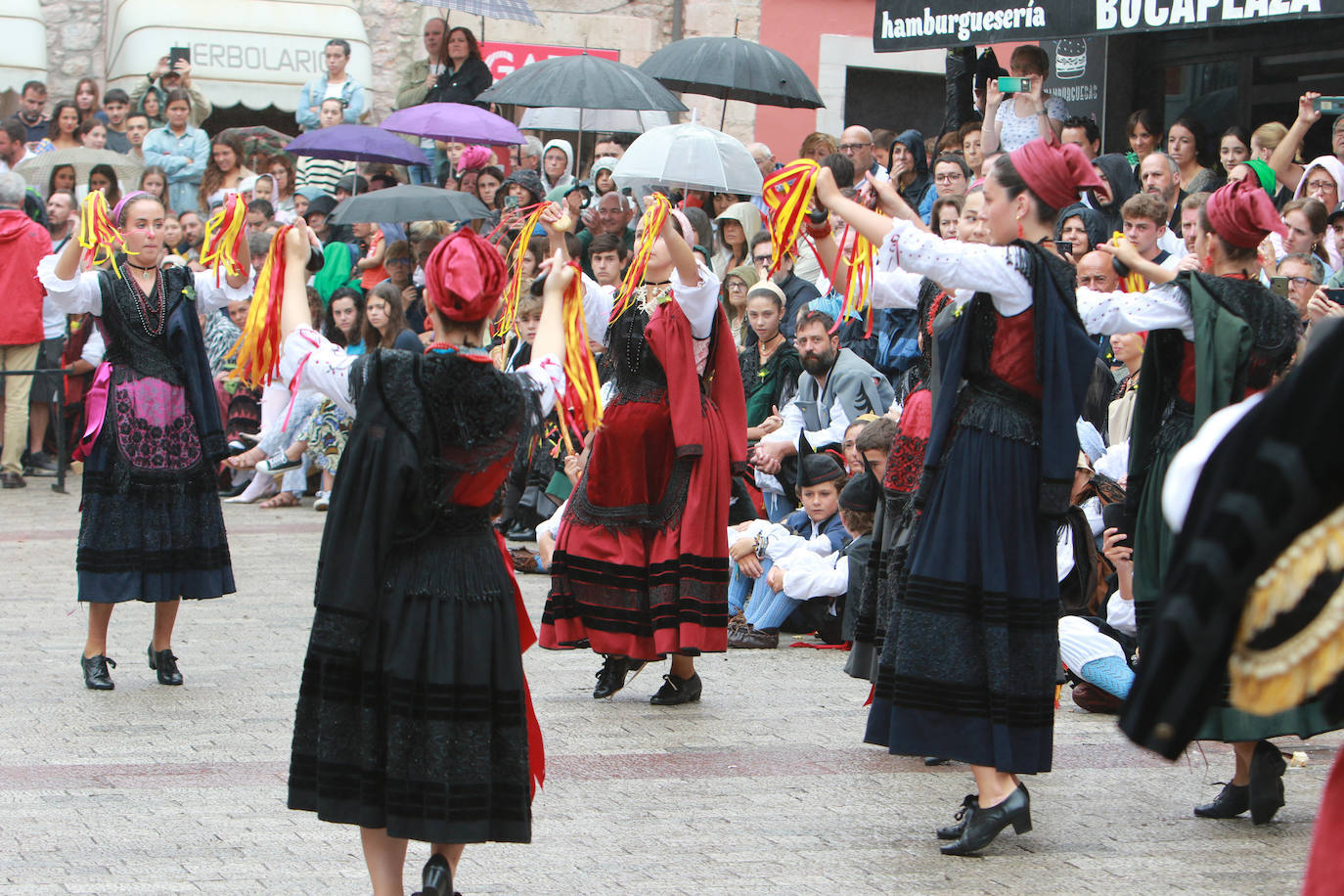 Emoción en Llanes por San Roque