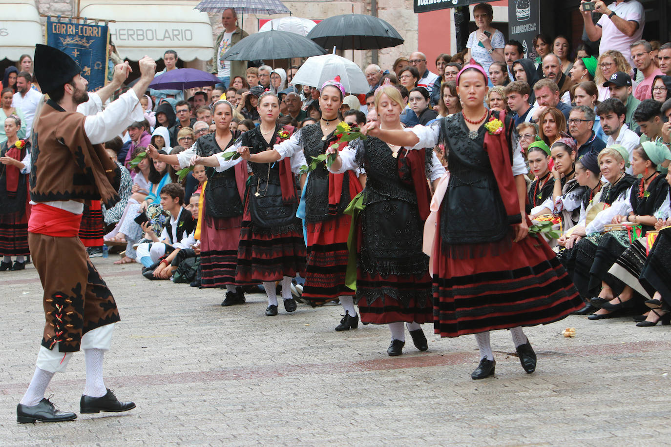 Emoción en Llanes por San Roque