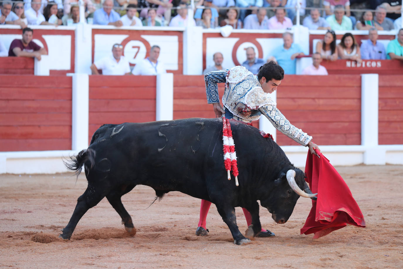 Así fue la cuarta corrida de la Feria Taurina de Gijón