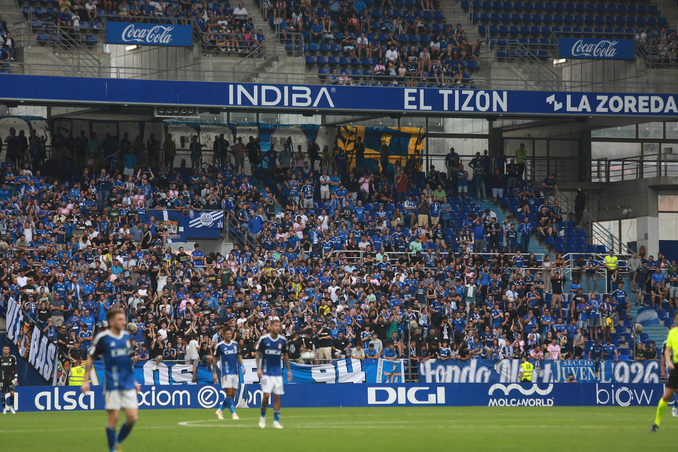 ¿Estuviste en el Real Oviedo - Racing de Ferrol? ¡Búscate en las fotos!