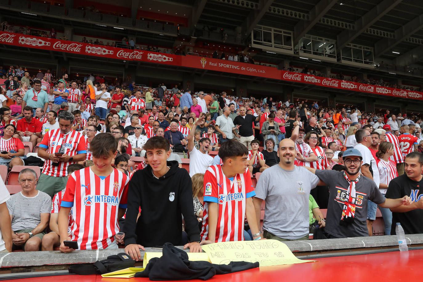 ¿Estuviste en el Sporting - Mirandés? ¡Búscate en las fotos!