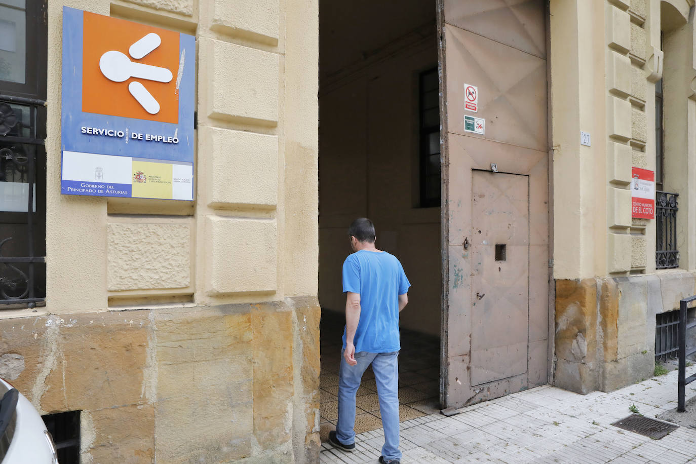 Oficina de empleo en El Coto, Gijón.