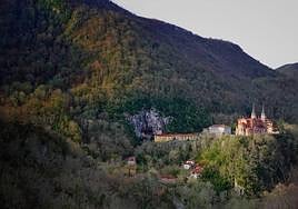 Vista aerea de la ruta de La Cruz de Priena a Covadonga.