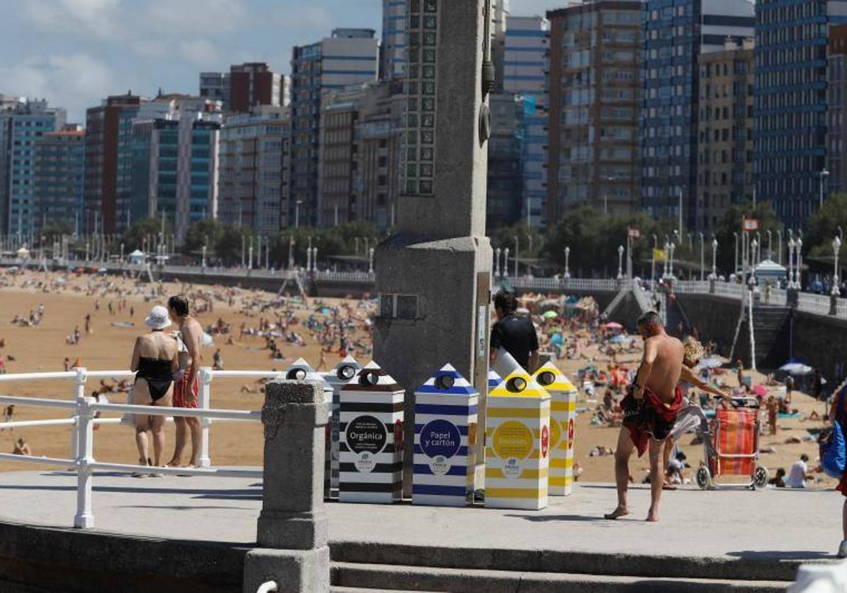 La playa de San Lorenzo este lunes.