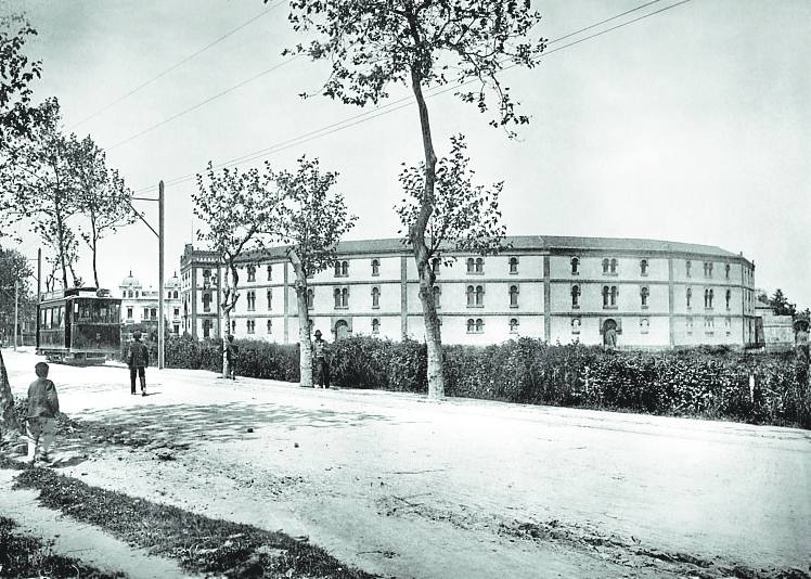 La plaza de toros de El Bibio, en una imagen histórica.