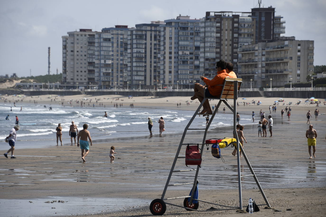 Asturias sofoca el calor antes de que bajen las temperaturas