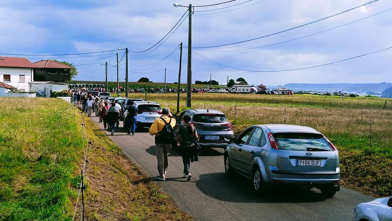 Romería por todo lo alto en Cadavedo con La Regalina