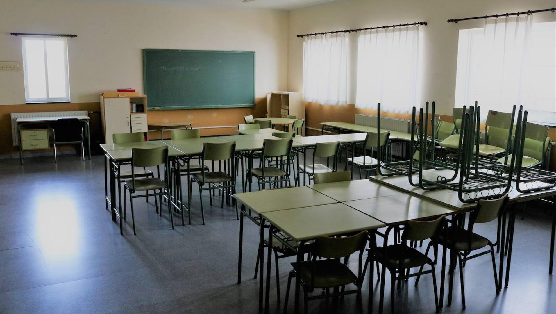 Todo un municipio en busca de una familia para no perder su colegio