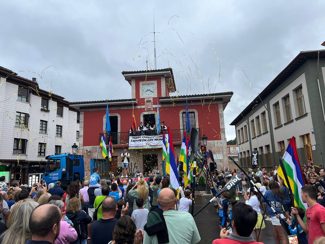 Fiesta en Arriondas como homenaje al piragüista Pedro Vázquez