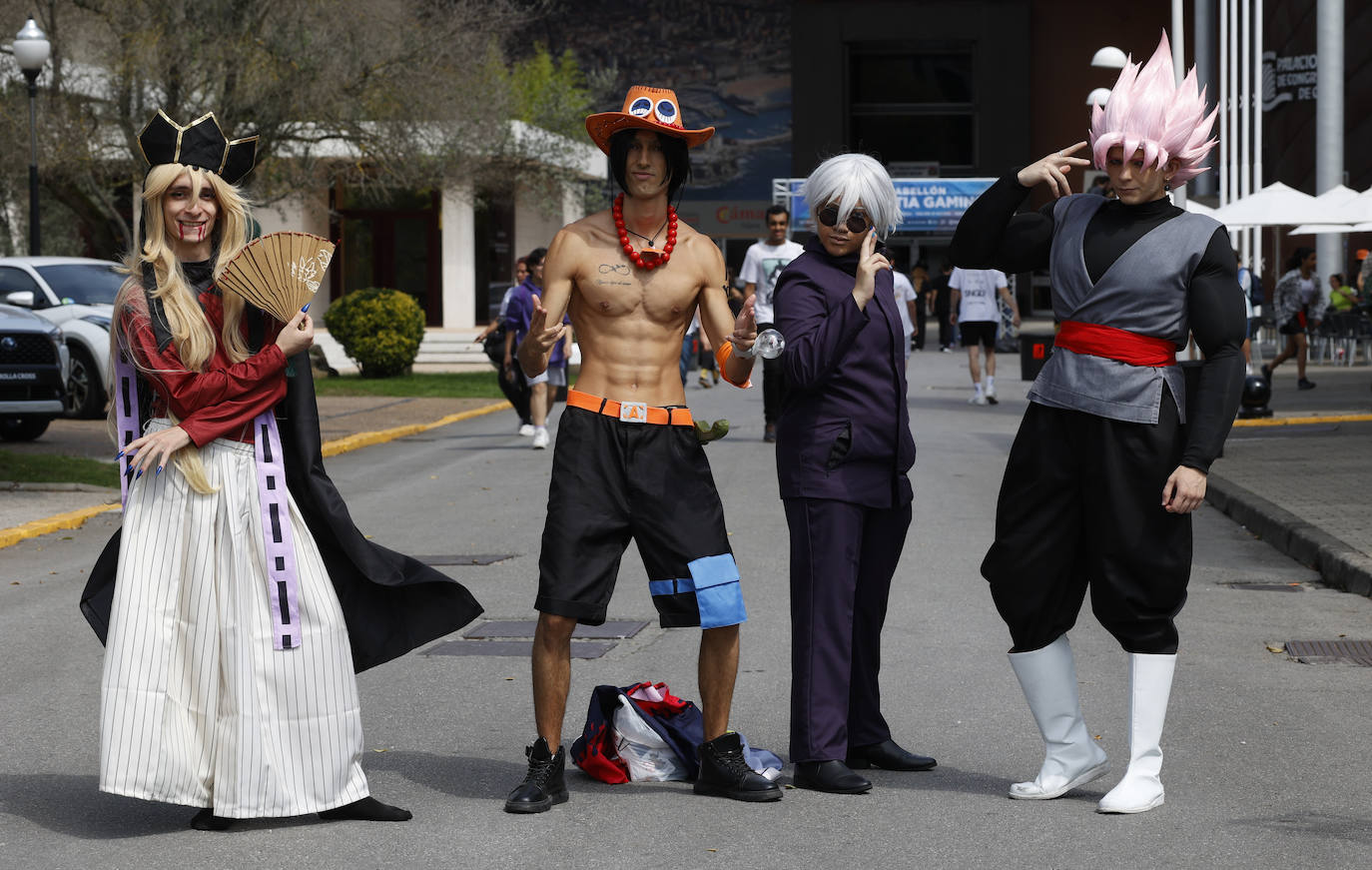 El mundo del &#039;cosplay&#039; inunda la CometCon de Gijón