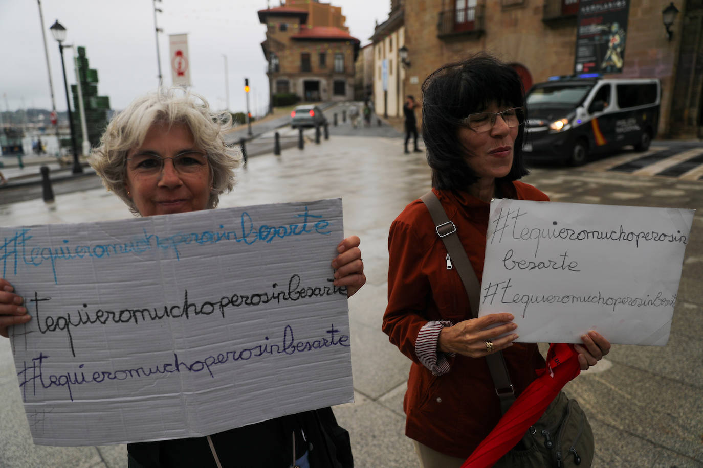 Concentración en Gijón contra la actitud de Rubiales