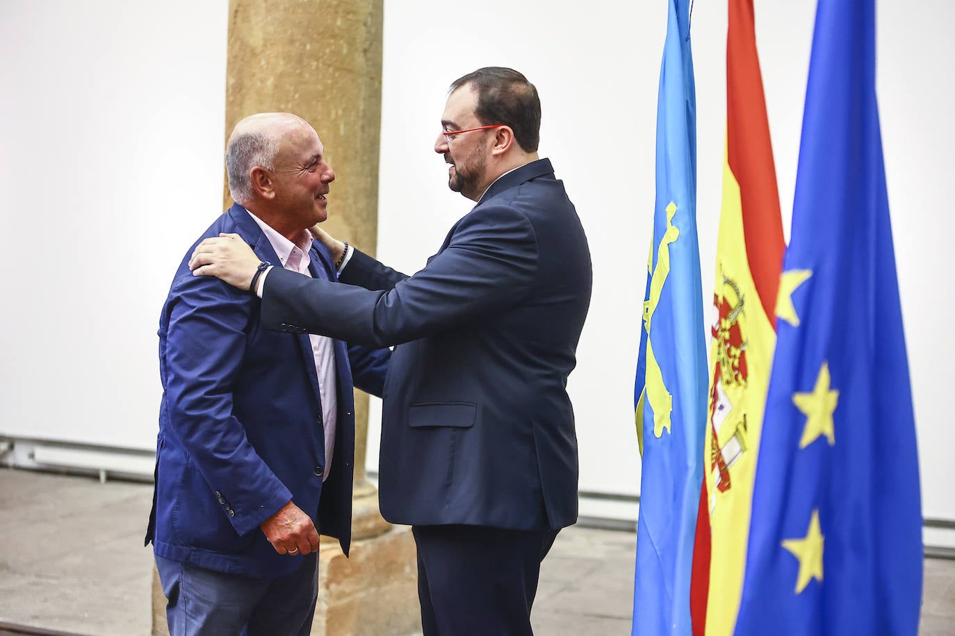 Encuentro de Barbón con los alcaldes y alcaldesas de Asturias