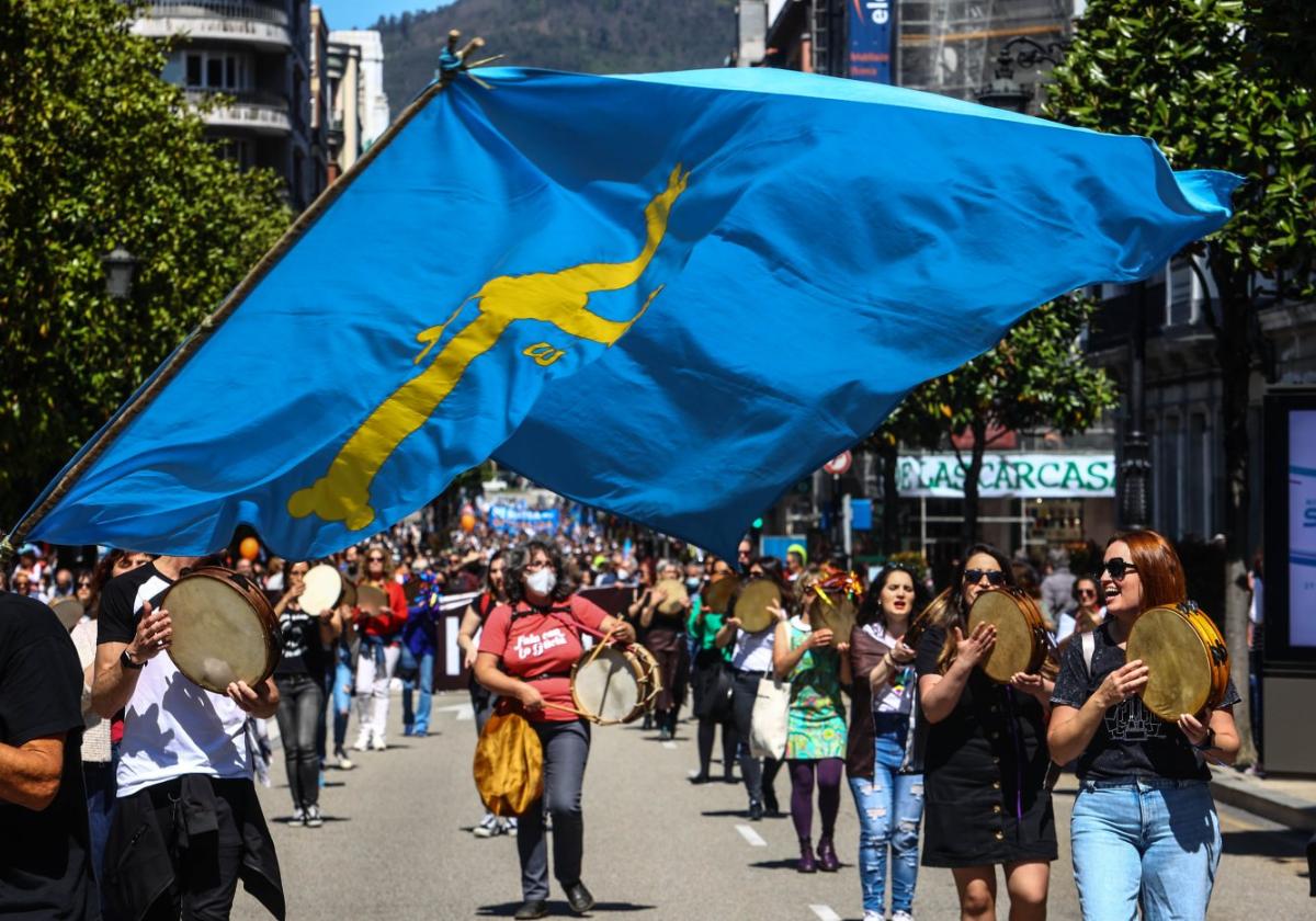 Manifestación a favor de la oficialidad del asturiano.